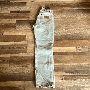 NWOT wrangler jeans